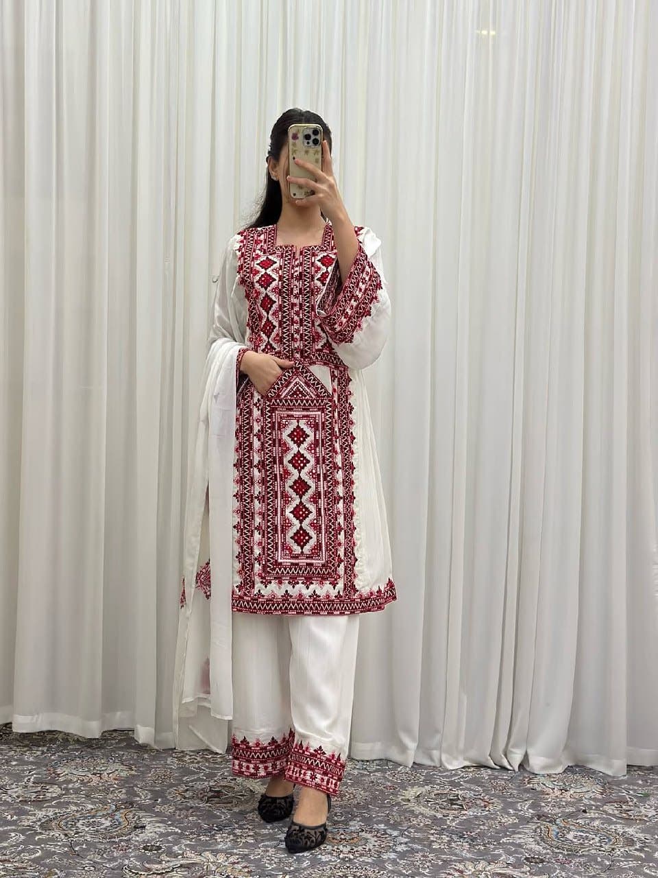Pakistani Guldozi Dress — handmade Afghan dress